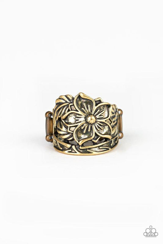 Paparazzi Ring ~ Hibiscus Highland - Brass