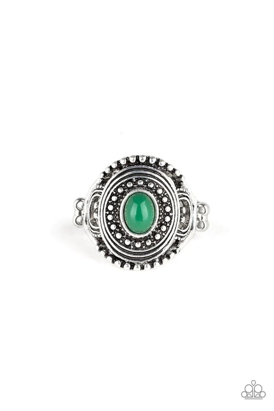 Anillo Paparazzi ~ Oasis Moon - Verde