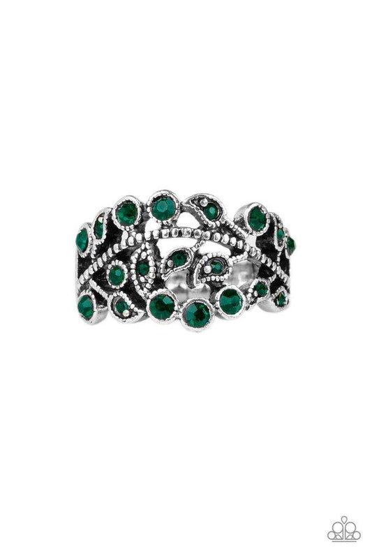 Paparazzi Ring ~ Bling Swing - Green
