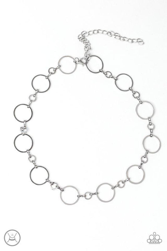 Collar Paparazzi ~ Simply City Slicker - Plata