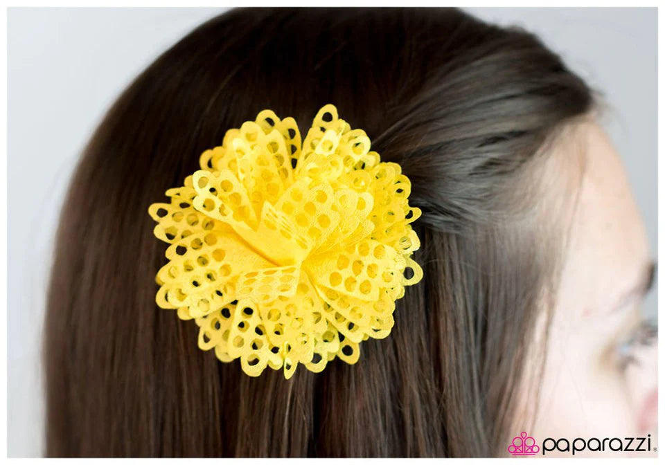 Accesorios para el cabello Paparazzi ~ Busy As A Bee - Amarillo