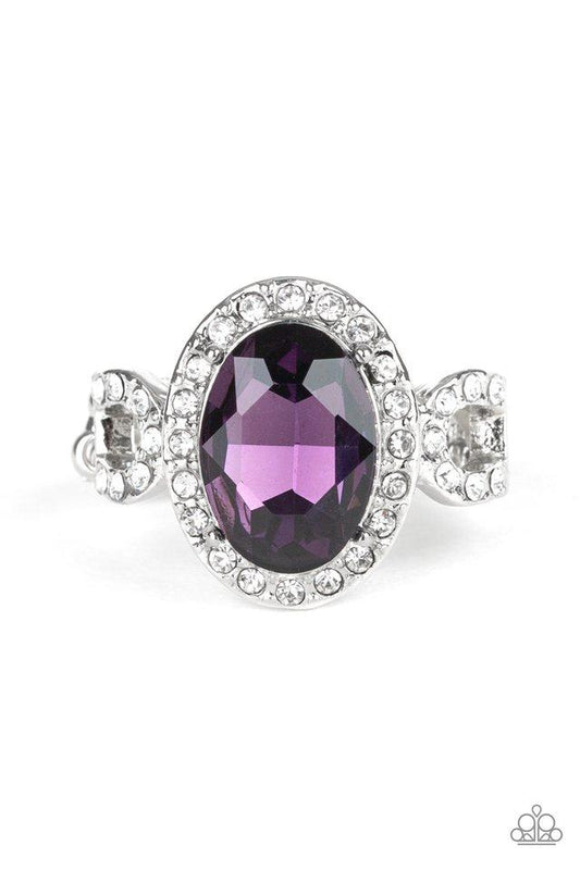 Paparazzi Ring ~ Magnificent Majesty - Purple