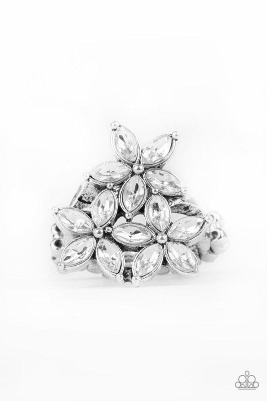 Paparazzi Ring ~ Gardenia Grandeur - White