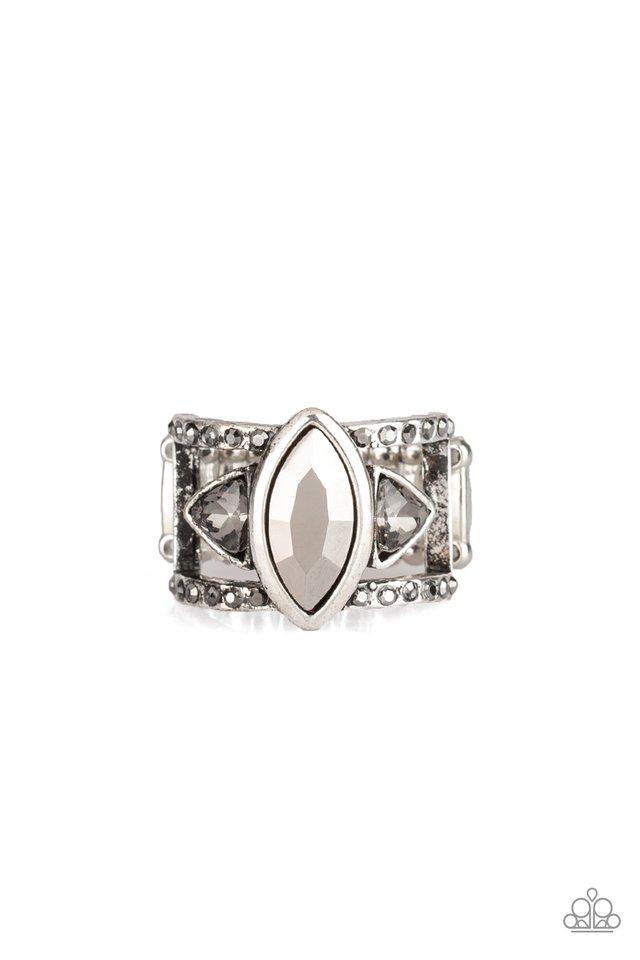 Paparazzi Ring ~ Major Majestic - Silver