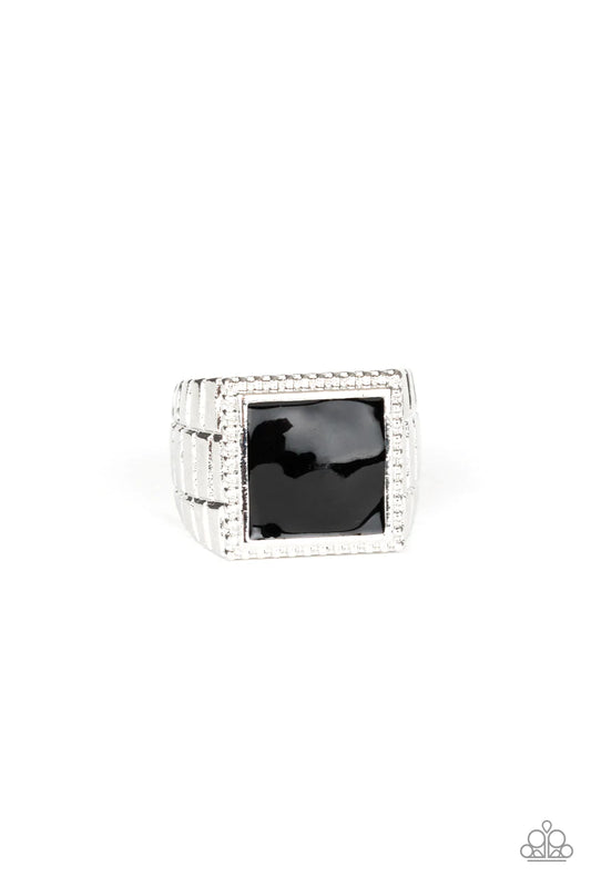 Paparazzi Ring ~ The Titan - Black