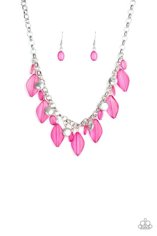 Collar Paparazzi ~ Hielo Malibu - Rosa