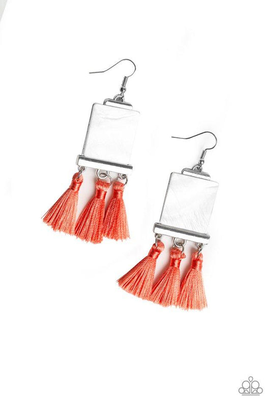 Pendiente Paparazzi ~ Tassel Retreat - Naranja