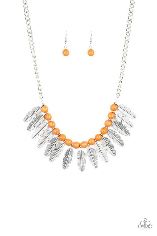 Collar Paparazzi ~ Plumas del desierto - Naranja