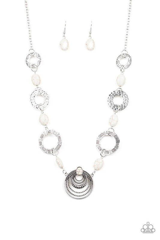 Collar Paparazzi ~ Tendencia Zen - Blanco