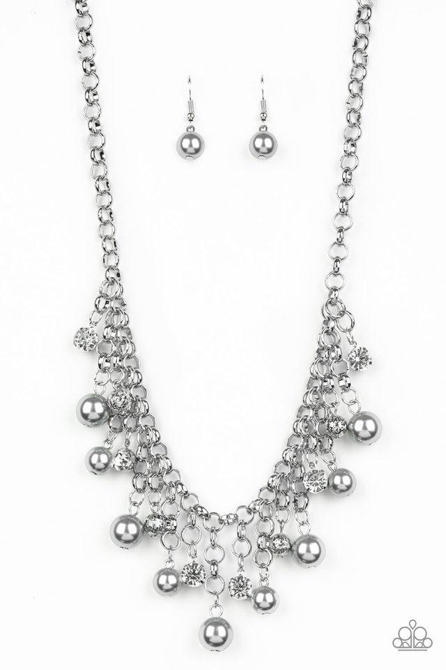 Paparazzi Necklace ~ HEIR-headed - Silver