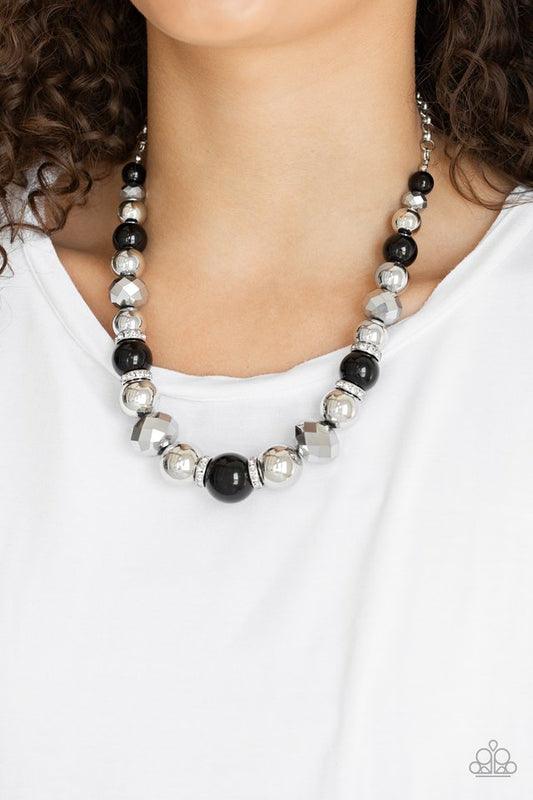 Weekend Party - Black - Paparazzi Necklace Image