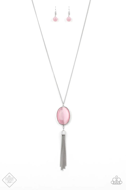 Collar Paparazzi ~ Tranquilidad con borlas - Rosa