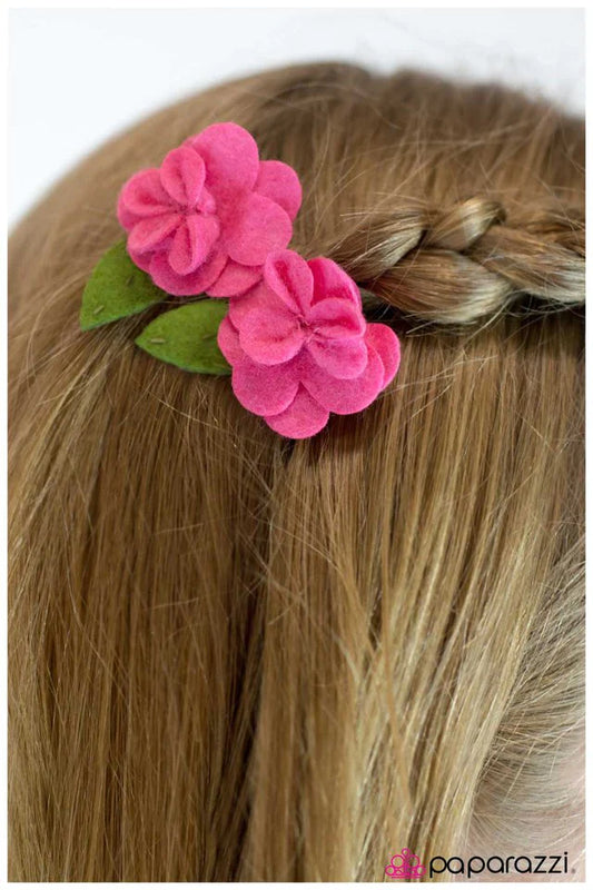 Paparazzi Hair Accessories ~ Young Hearts Run Free - Pink