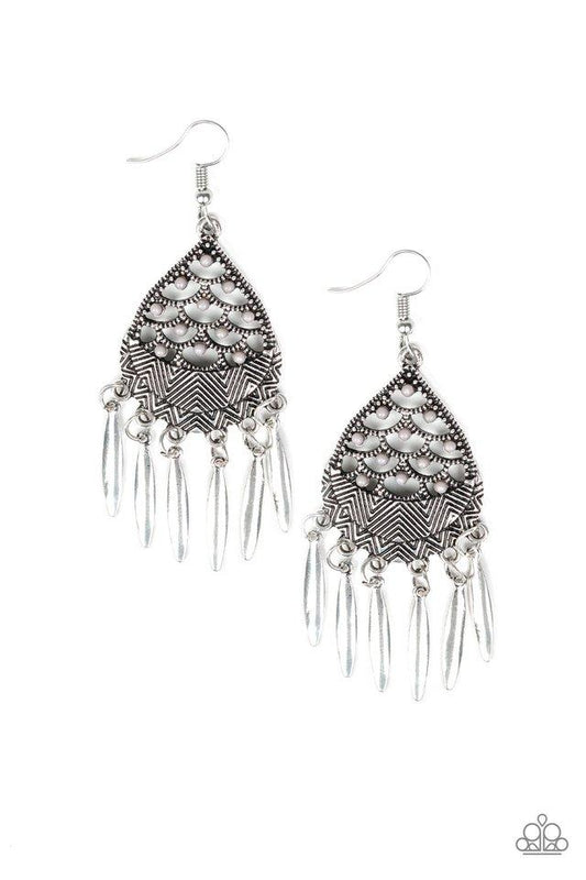 Paparazzi Earring ~ Wolf Den - Silver