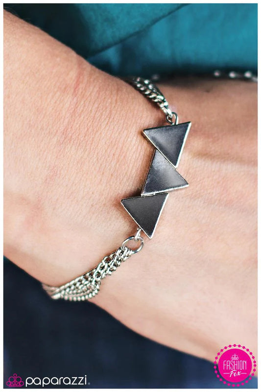 Pulsera Paparazzi ~ TRI As I Might - Plata