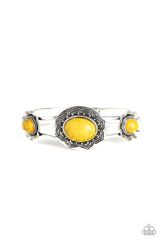 Pulsera Paparazzi ~ Desert Eden - Amarillo