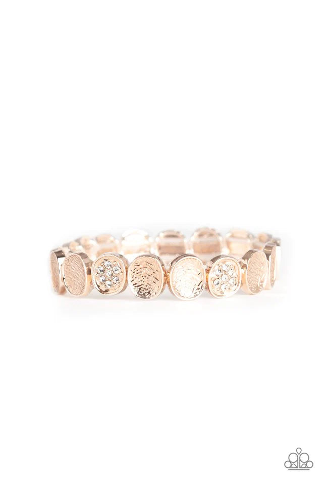 Pulsera Paparazzi ~ Dainty Queen - Oro rosa