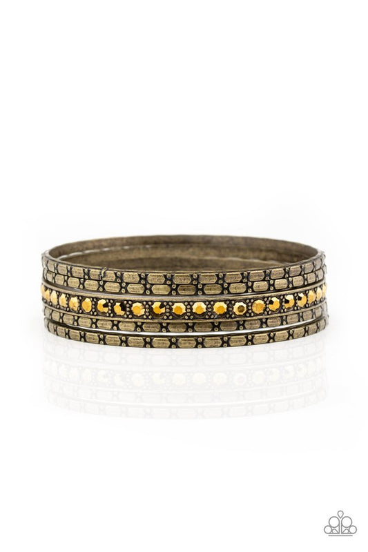 Glitzy Grunge - Brass - Paparazzi Bracelet Image