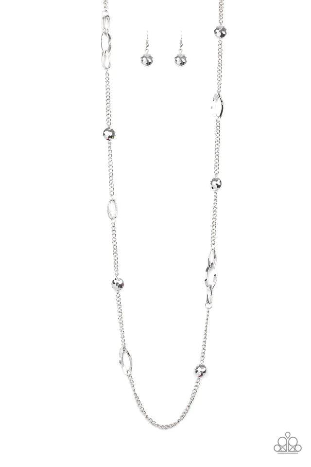 Collar Paparazzi ~ Duchess Dazzle - Plata