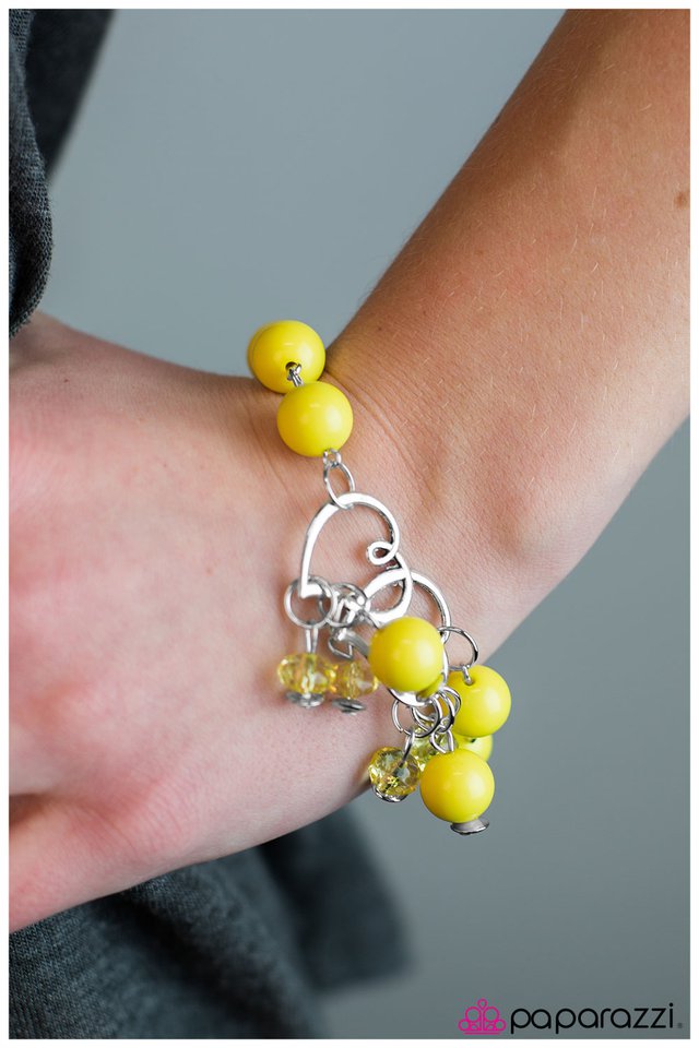 Pulsera Paparazzi ~ Amor sin fin - Amarillo