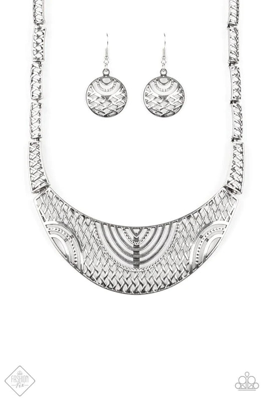 Paparazzi Necklace ~ On The MANE Stage - Silver