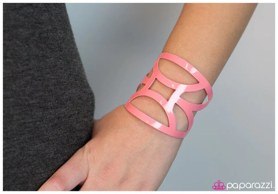 Paparazzi Bracelet ~ No Boundaries - Pink