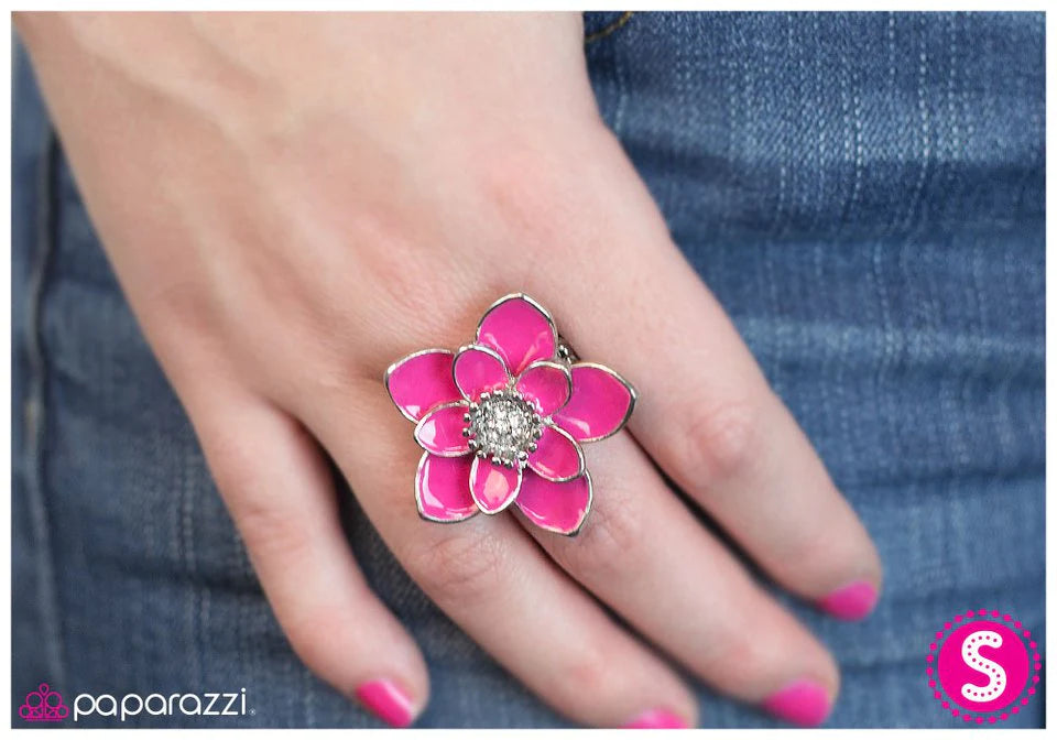 Paparazzi Ring ~ Hey, Bud! - Pink