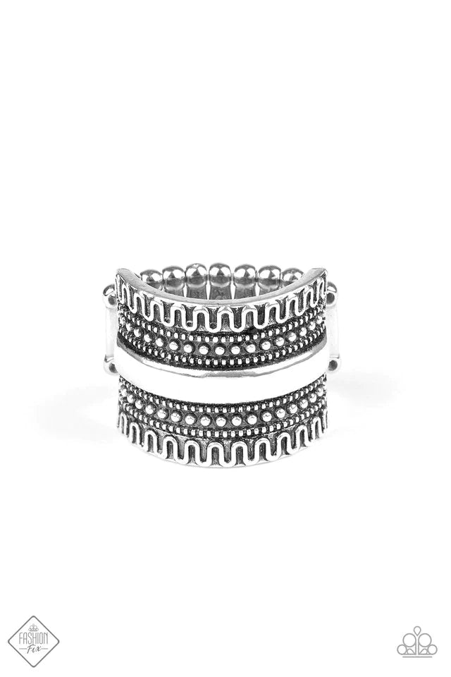 Paparazzi Ring ~ Sahara Style - Silver