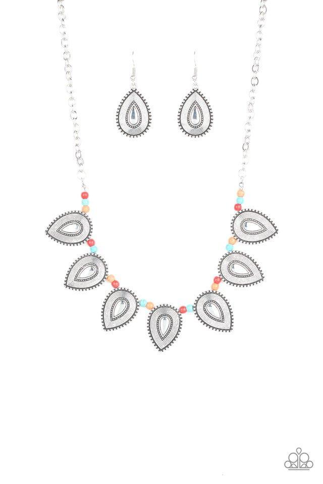 Collar Paparazzi ~ Terra Trailblazer - Multicolor