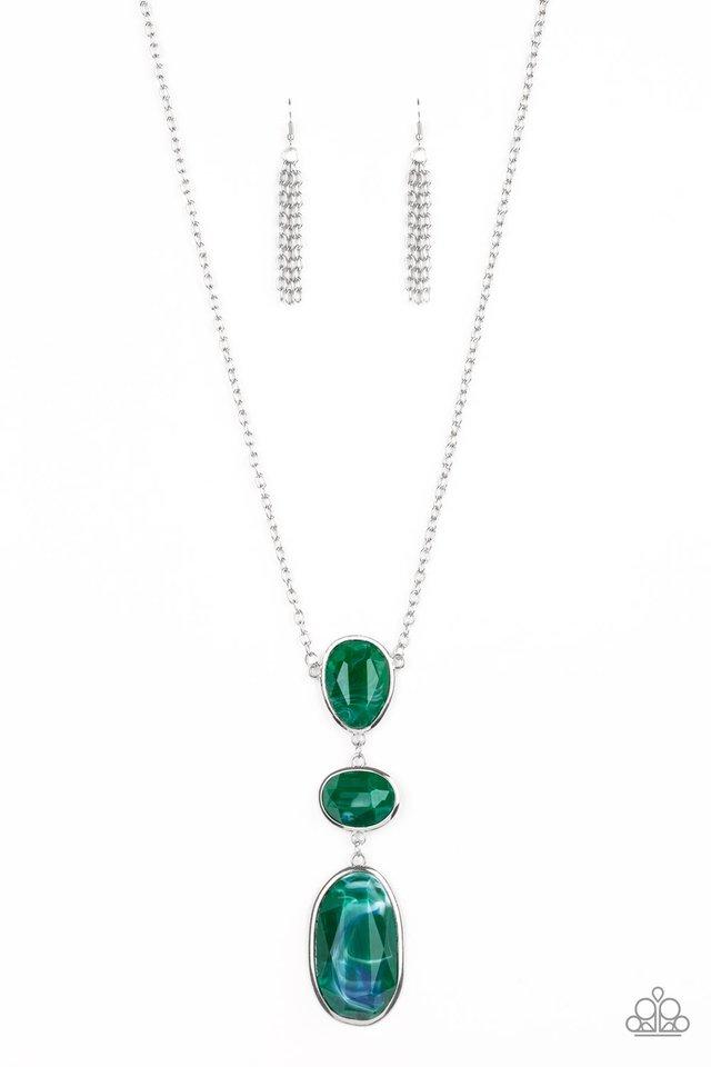 Paparazzi Necklace ~ Making an Impact - Green
