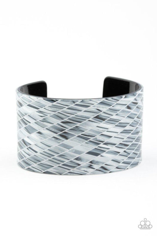 Pulsera Paparazzi ~ Vogue Revamp - Plata