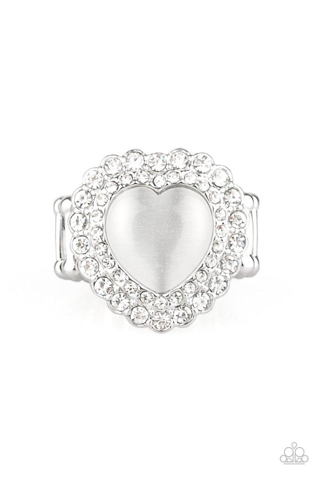 Anillo Paparazzi ~ Lustre encantador - Blanco