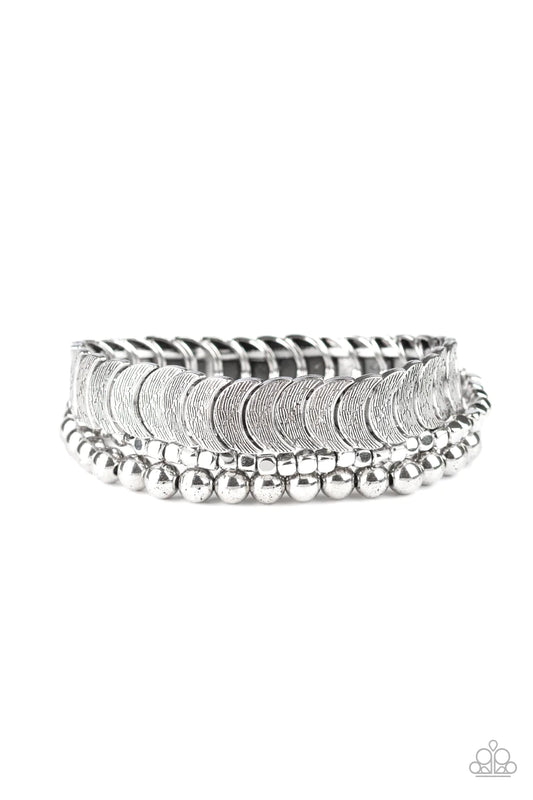 Pulsera Paparazzi ~ LAYER It On Me - Plata