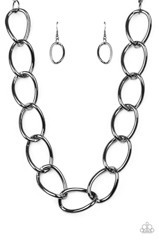 Paparazzi Necklace ~ The Challenger - Black