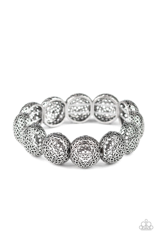 Pulsera Paparazzi ~ Obviamente adornada - Plata