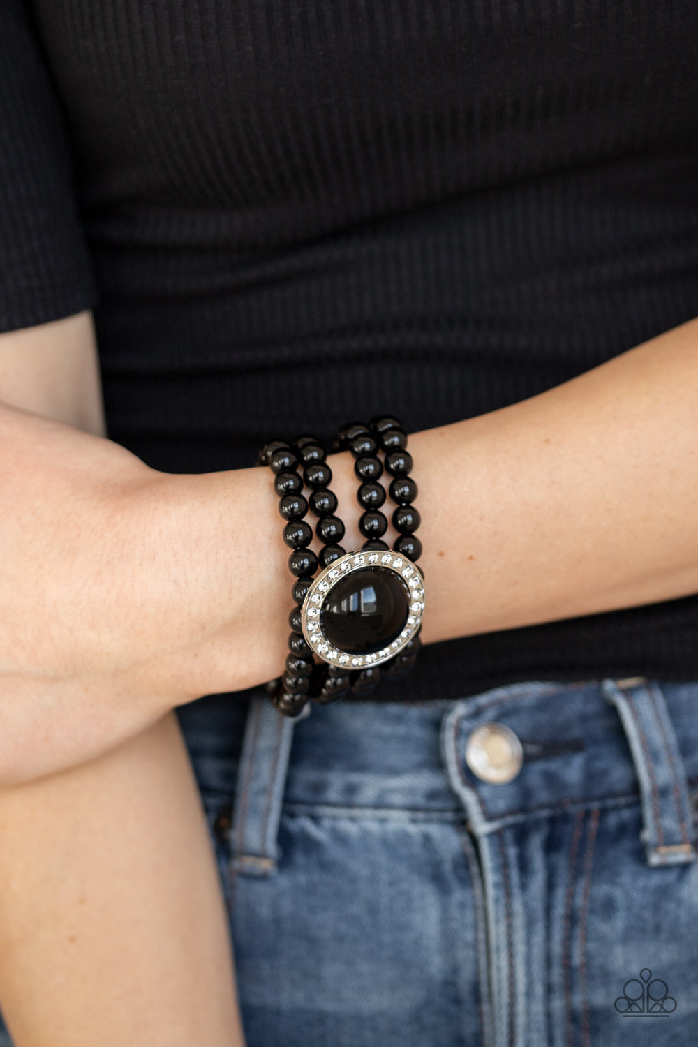 Paparazzi Bracelet ~ Top Tier Twinkle - Black