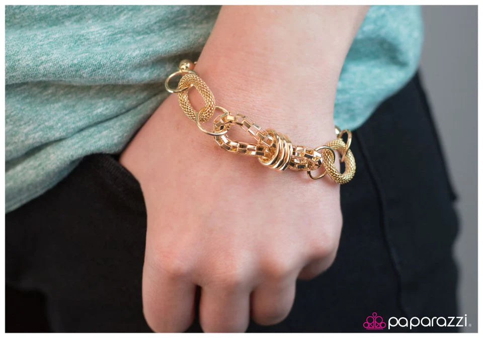 Paparazzi Bracelet ~ Battle of the Glam - Gold