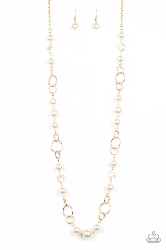 Collar Paparazzi ~ Perlas preciadas - Oro