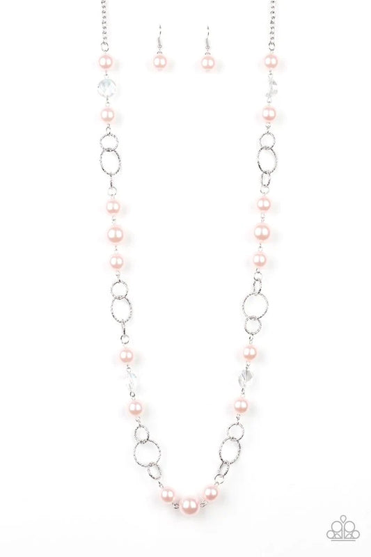 Collar Paparazzi ~ Perlas preciadas - Rosa