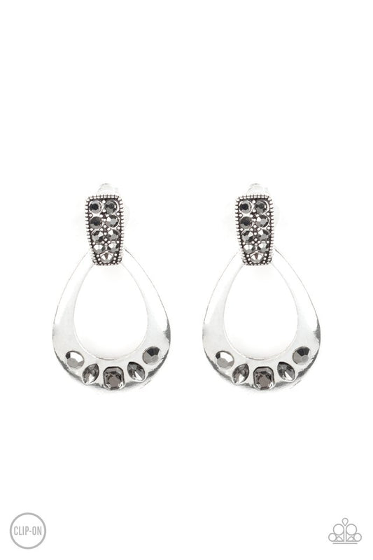 Broker Babe - Silver - Paparazzi Earring Image