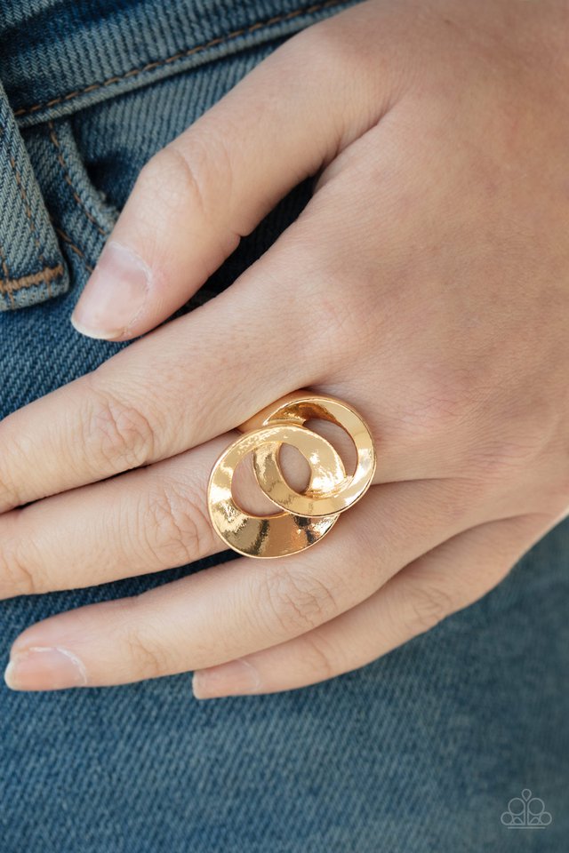 Pro Top Spin - Gold - Paparazzi Rings Image