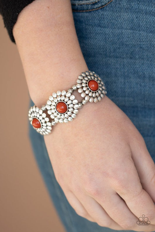 Bountiful Blossoms - Brown - Paparazzi Bracelet Image