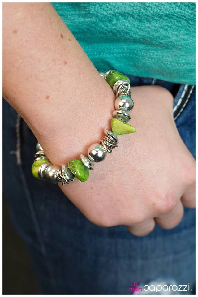 Paparazzi Bracelet ~ Earthy Elegance - Green