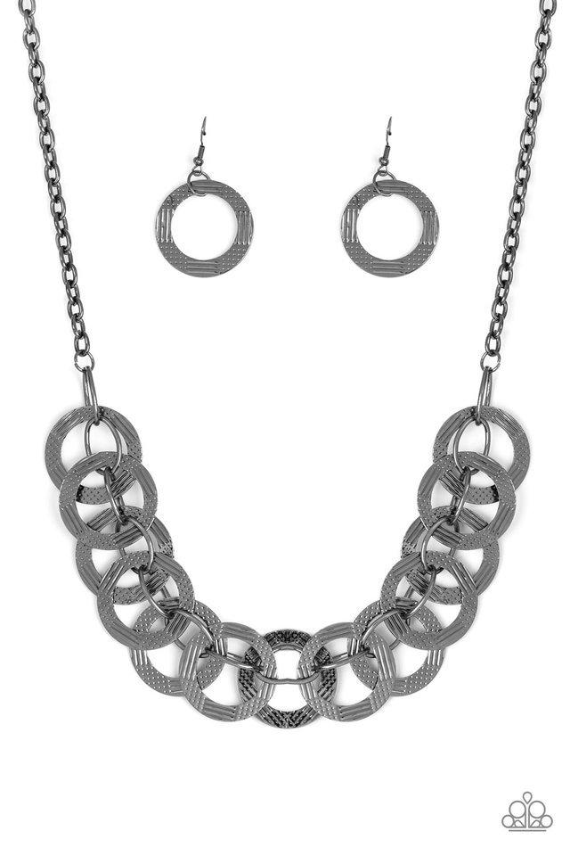 Paparazzi Necklace ~ The Main Contender - Black