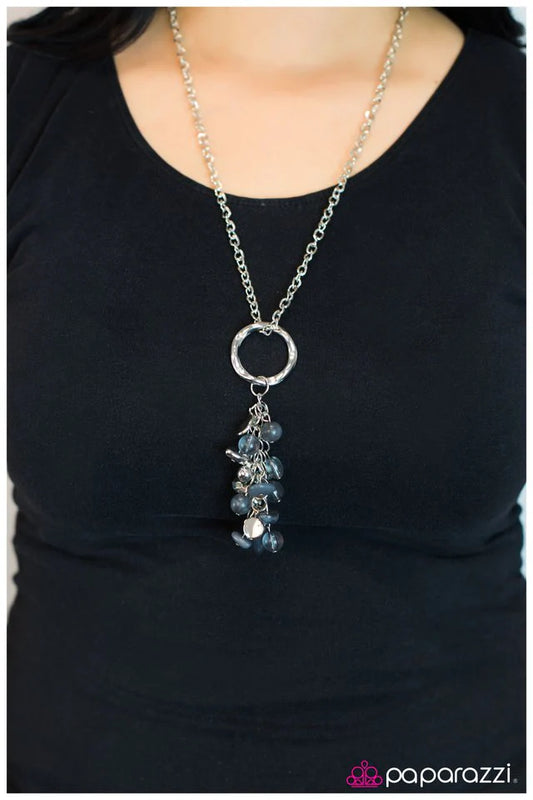 Paparazzi Necklace ~ To The Ends of the Earth - Silver