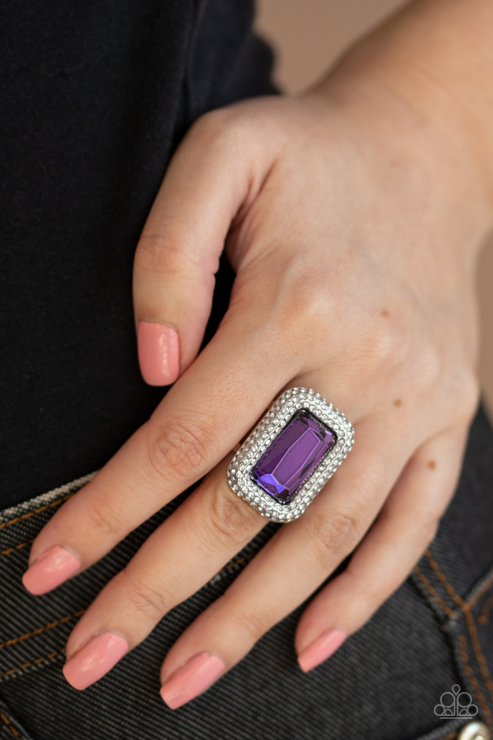 Paparazzi Ring ~ A Grand STATEMENT-MAKER - Purple