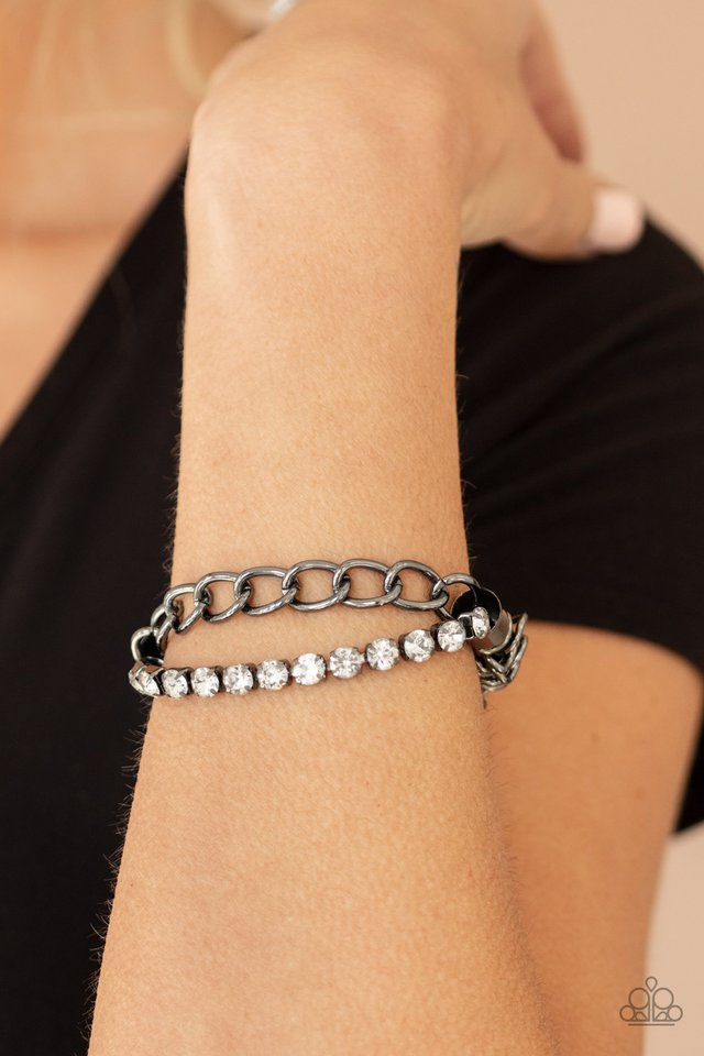 Glamour Grid  - Black - Paparazzi Bracelet Image