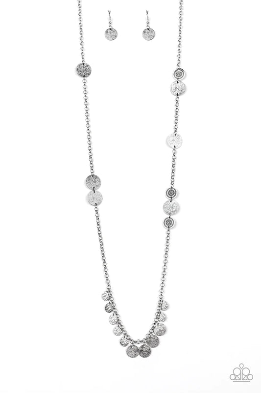 Paparazzi Necklace ~ Trailblazing Trinket - Silver