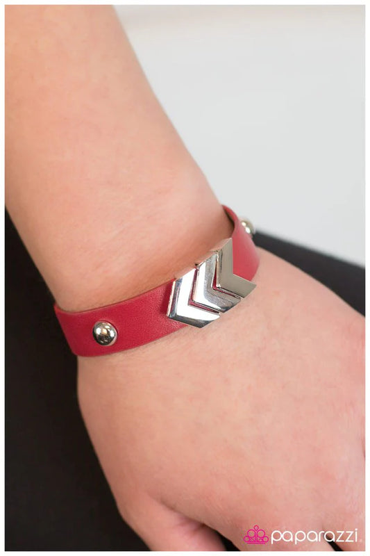 Pulsera Paparazzi ~ Corazones Rebeldes - Rojo