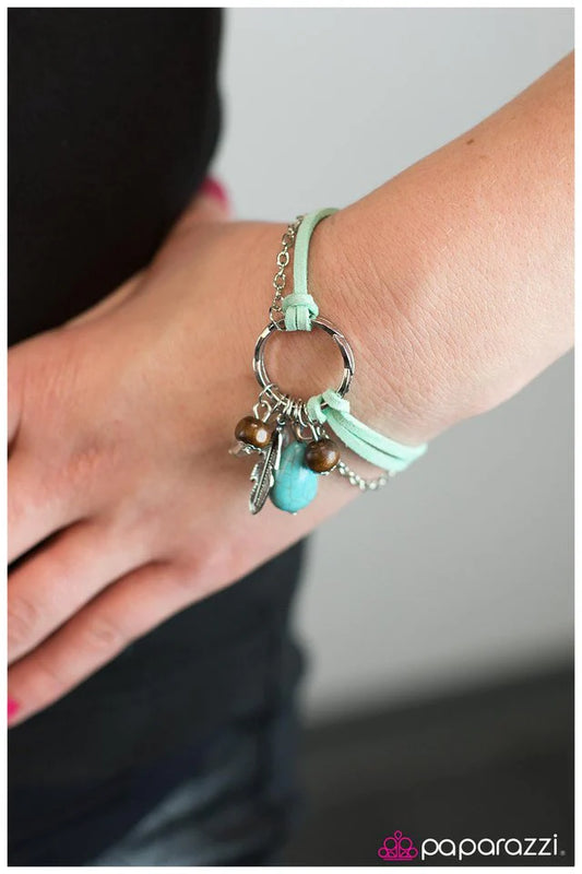 Pulsera Paparazzi ~ Roughing It - Verde